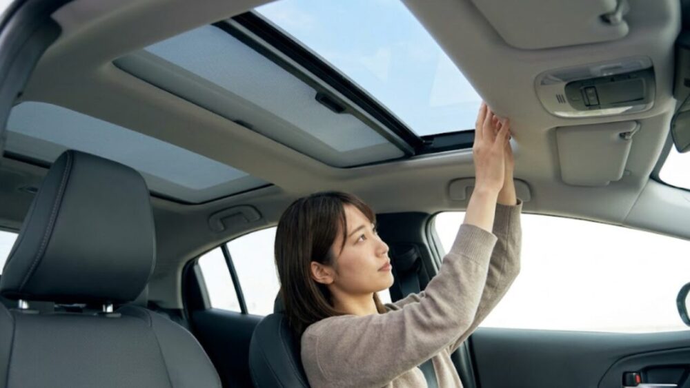 パノラマルーフが開かない理由やシェードの開け方