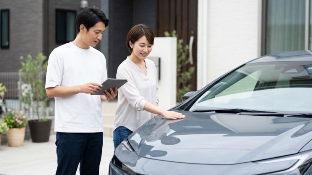 プリウスのアッシュは汚れに強い？色彩と実用性の徹底解説