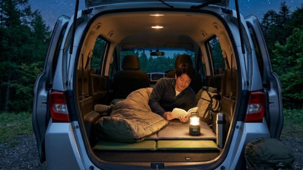 フリードスパイクの荷室寸法