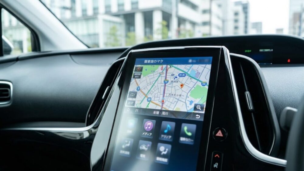 縦型大型ナビのとDCM標準搭載