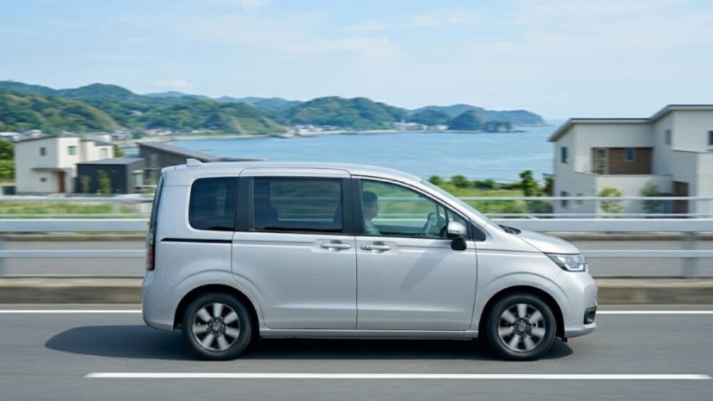 フリードは貧乏人の車？